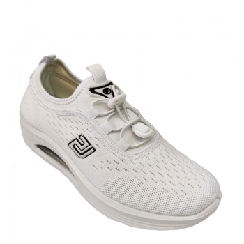 ΑΘΛΗΤΙΚΑ ΓYΝΑΙΚΕΙΑ BC ΑΕΡΟΣΟΛΑ ΛΕΥΚΑ